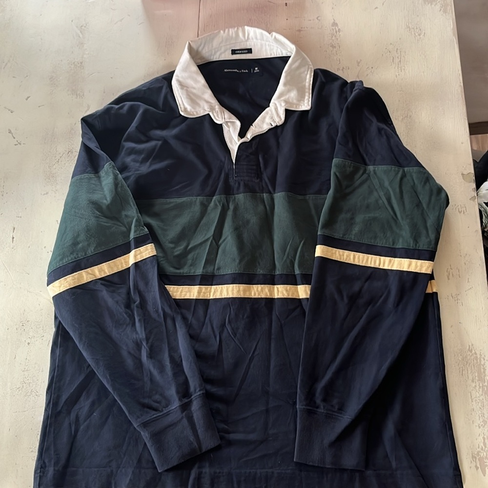 Abercrombie & Fitch Men’s M oversized fit